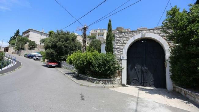 Porta Nera Apartman Zengg Kültér fotó